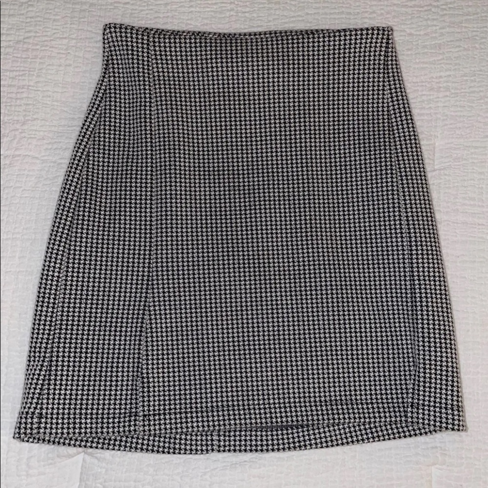 Brandy Melville skirt
